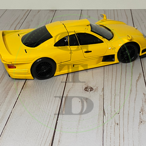 Mercedes Benz CLK-GTR Maisto 1:18 Scale Diecast Metal Collection Model Car