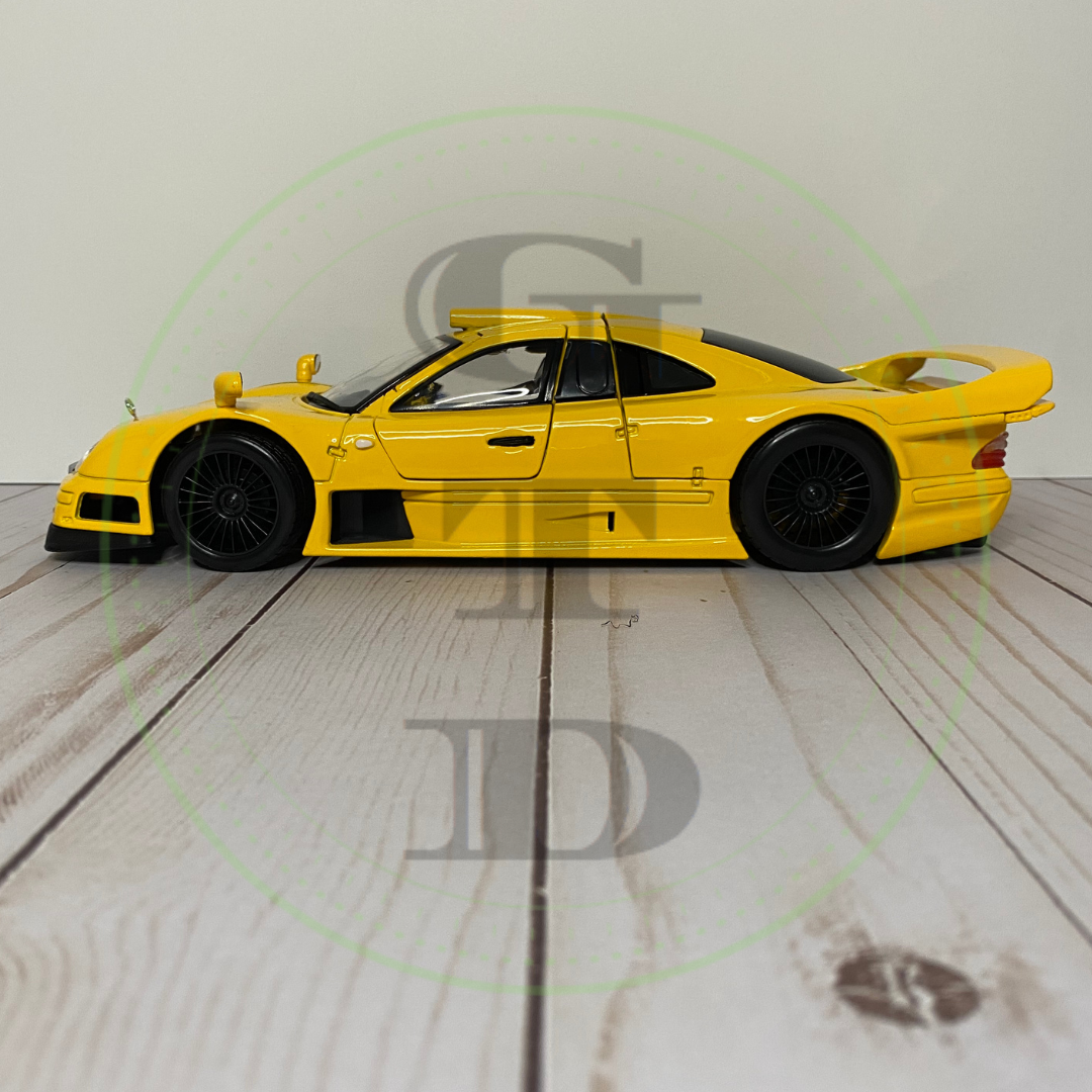 Mercedes Benz CLK-GTR Maisto 1:18 Scale Diecast Metal Collection Model Car