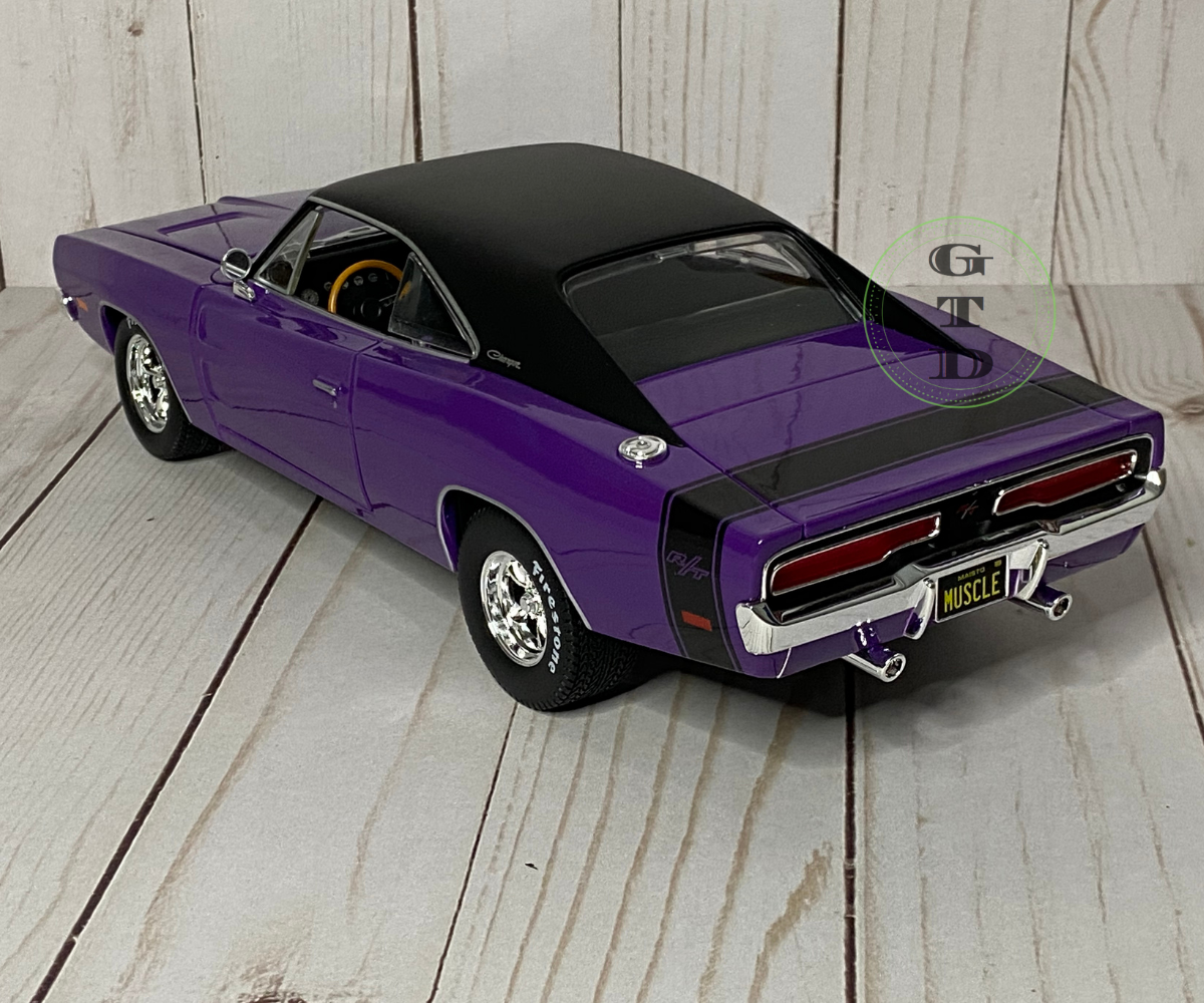 Official 1969 Dodge Charger R/T Maisto 1:18 Scale Diecast Model Car New