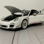 Porsche 1/18 scale toy car