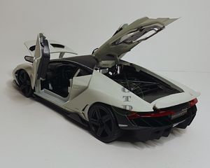 Lamborghini Centenario White Maisto 1:18 Diecast Metal Model Car Special Edition
