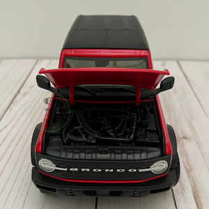 2021 Ford Bronco Wildtrak Maisto 1:18 Scale Diecast Metal Collectible Model Car